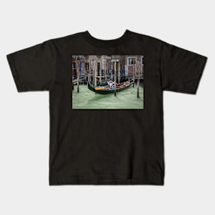 Relaxing In Venice Kids T-Shirt